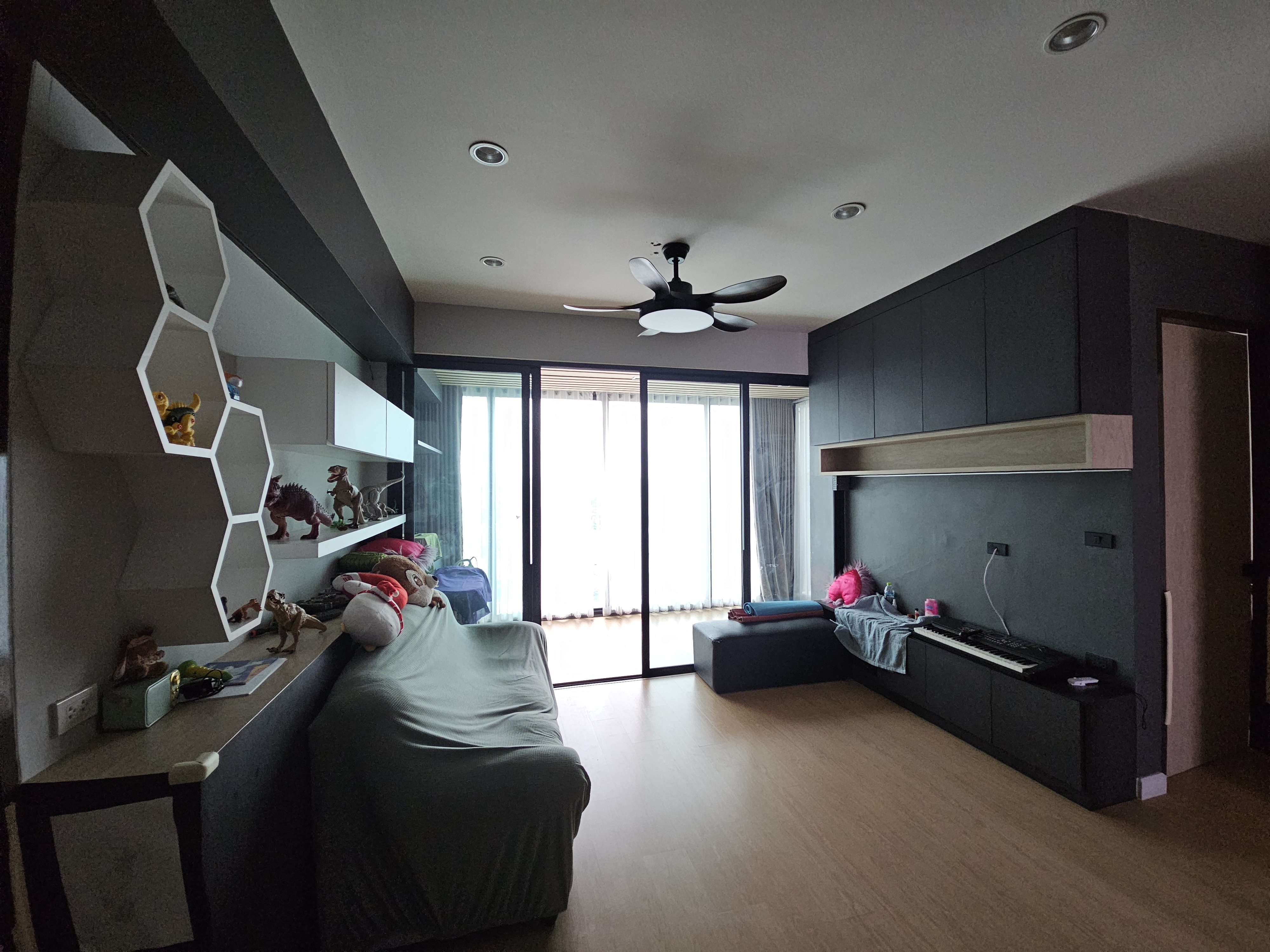 ให้เช่า! สำนักงาน 3 ชั้น + หอพักพนักงาน พุทธมณฑลสาย 1 (เนื้อที่ 2 ไร่)